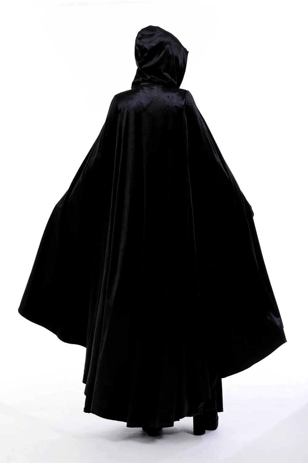 Elegance Black Velvet Cape with Skull Embroidery