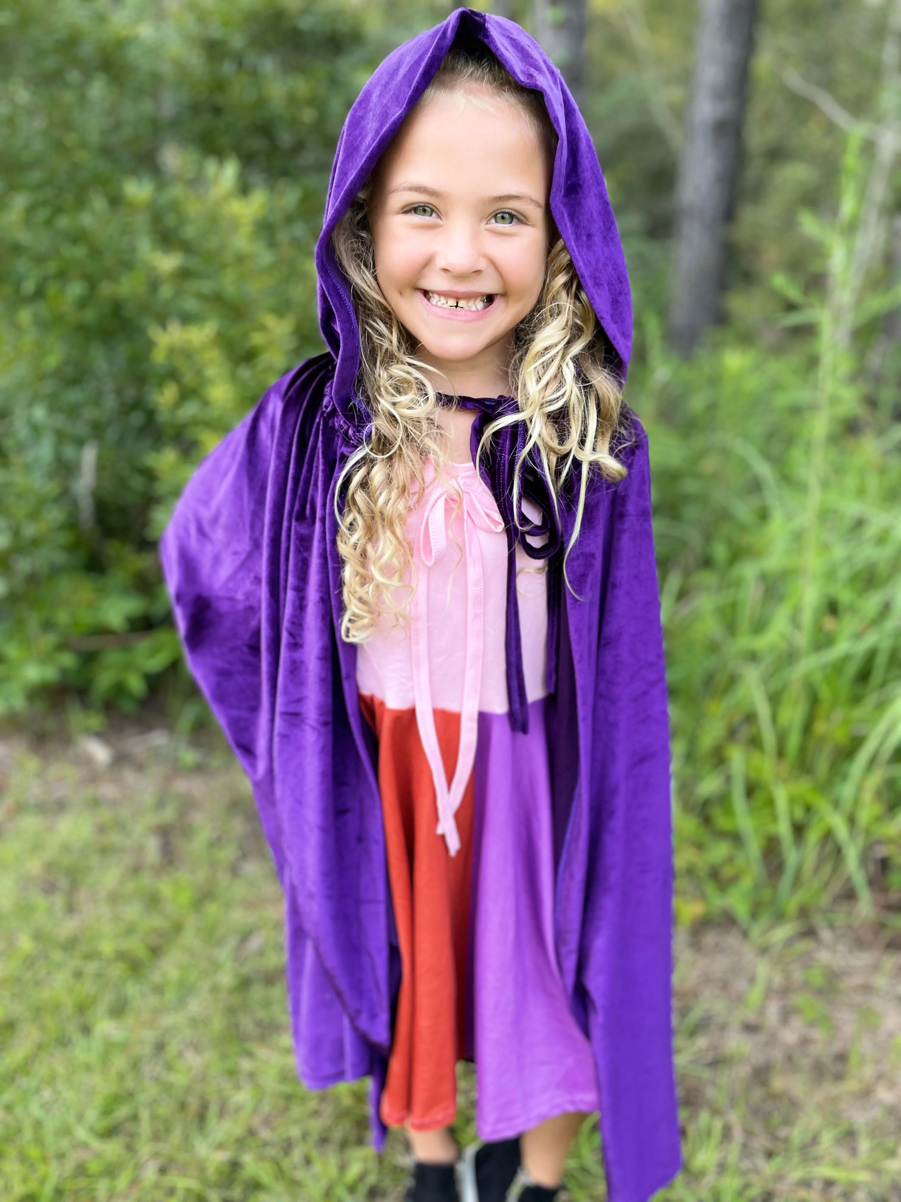 KIDS CAPES WITH HOODIE - 3 COLORS PRE-ORDER