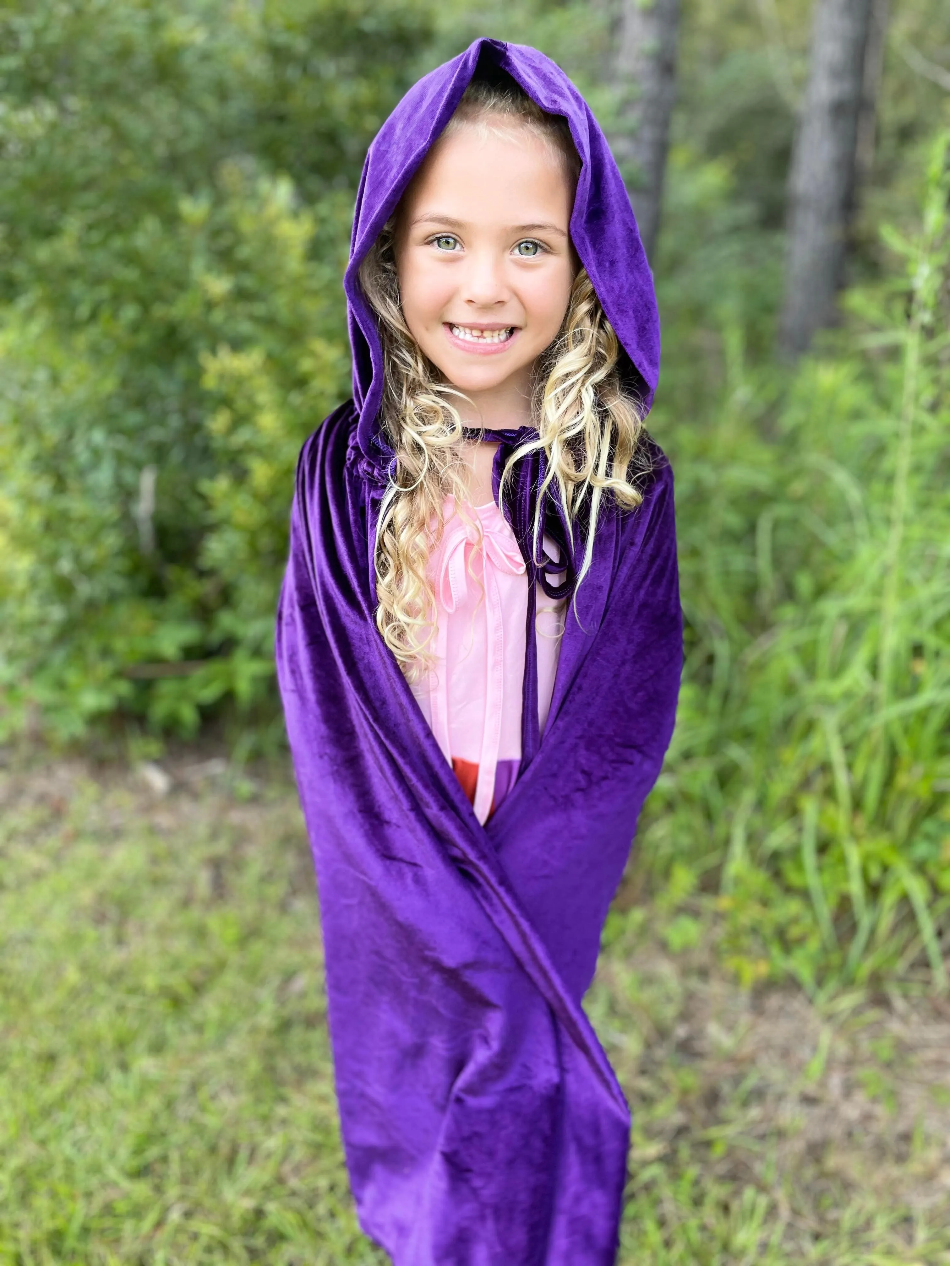 KIDS CAPES WITH HOODIE - 3 COLORS PRE-ORDER