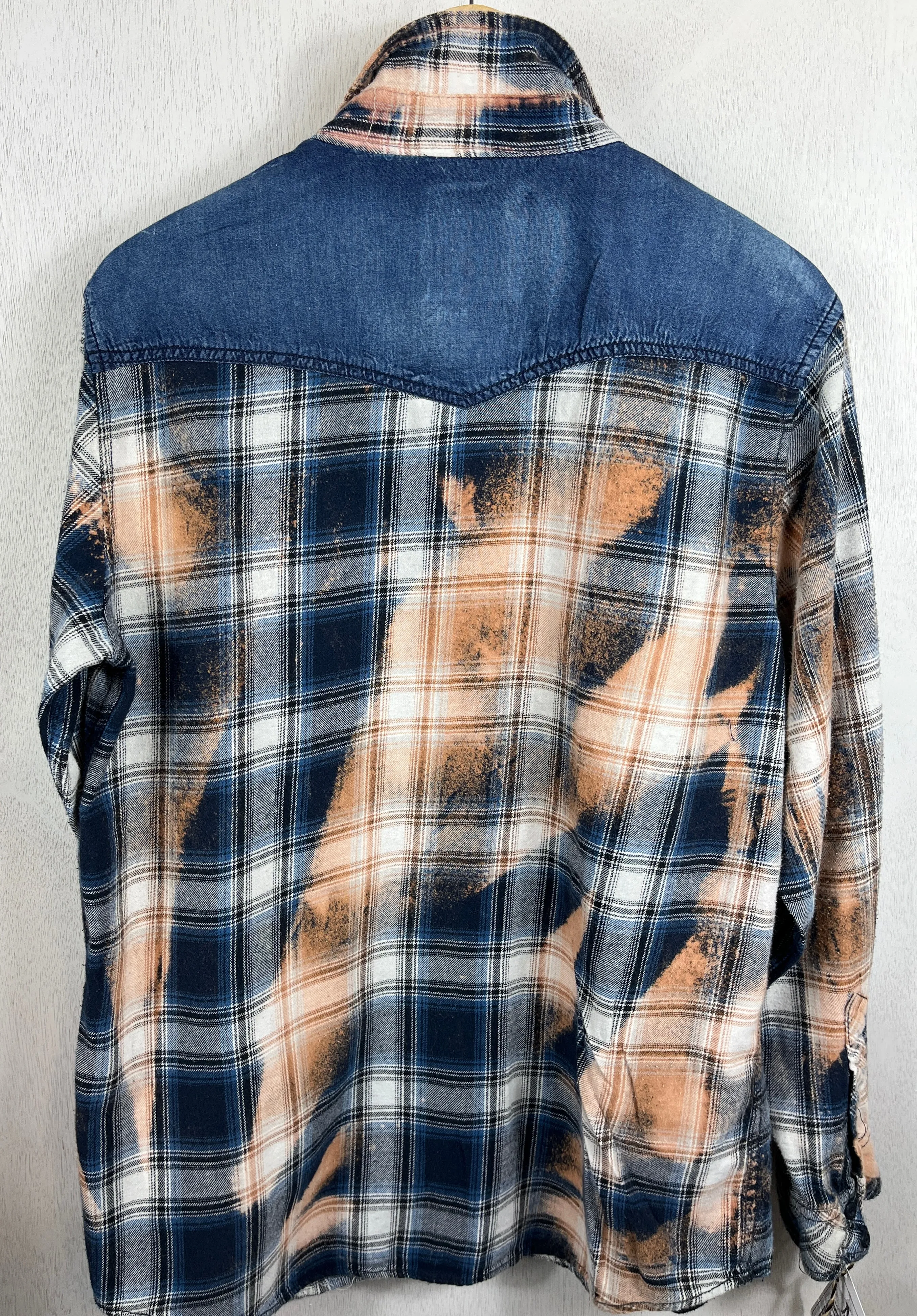 Vintage Navy Blue, Rust and White Flannel Size Medium